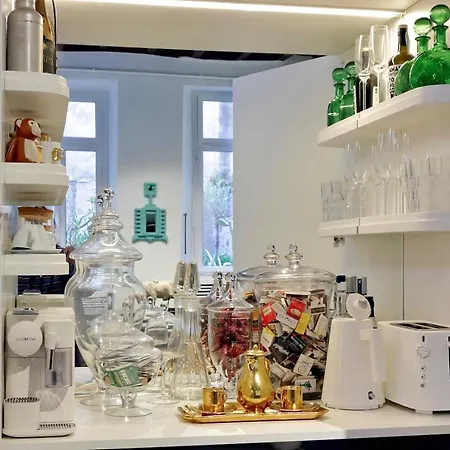 The Eclectic Of Collector - Navona Square Daire *